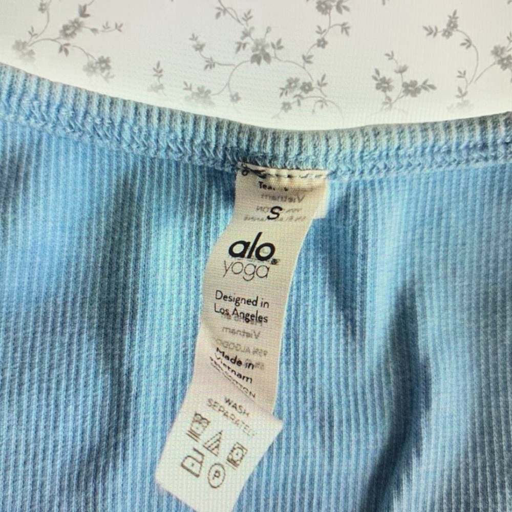 Blue Ribbed Tank Top - Picture 3 of 3
